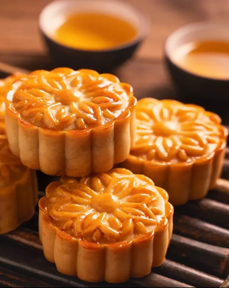 烘焙糕點包裝設計與印刷,適合月餅、蛋黃酥、麵包等食品的高質感包裝方案。
